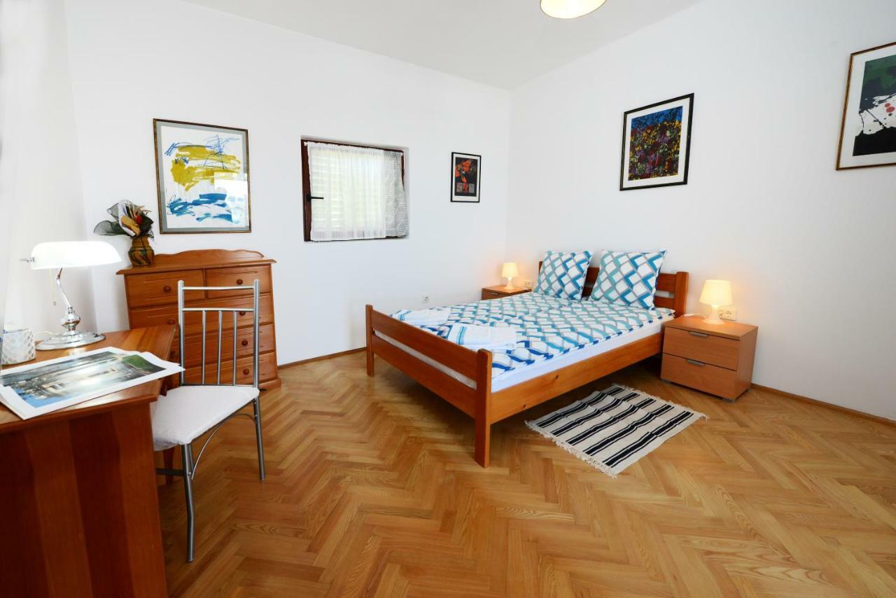 פורץ Beautiful Apartments First Row To The Sea מראה חיצוני תמונה