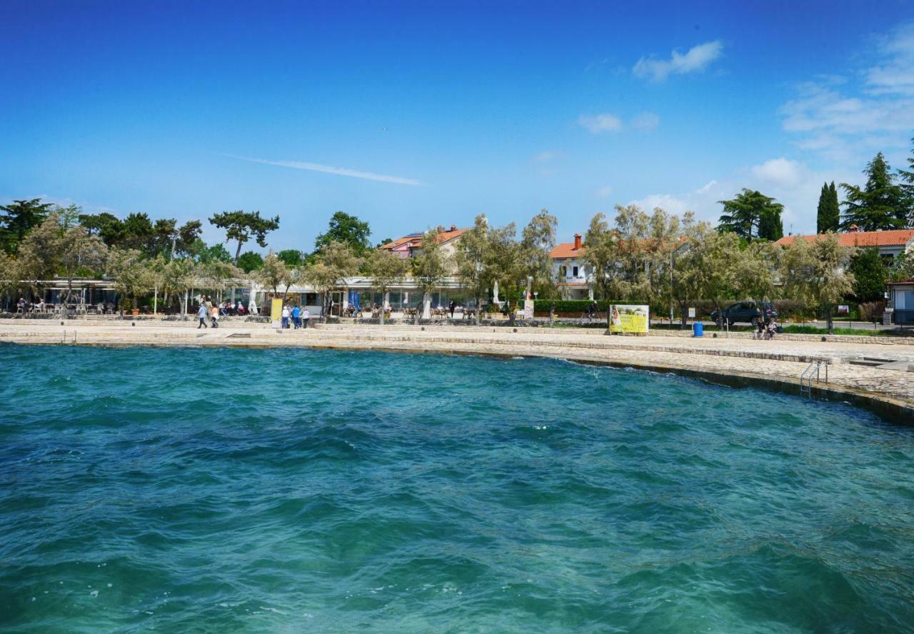 פורץ Beautiful Apartments First Row To The Sea מראה חיצוני תמונה